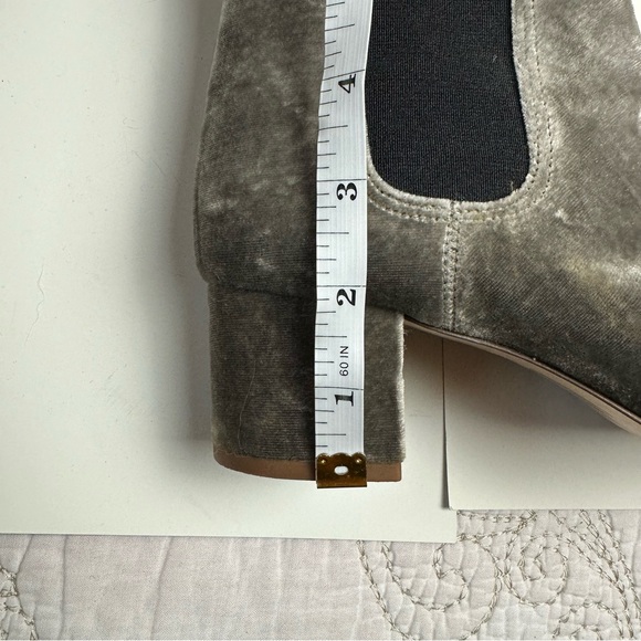 Madewell gray velvet heeled ankle boots sz 9.5 - Picture 11 of 11